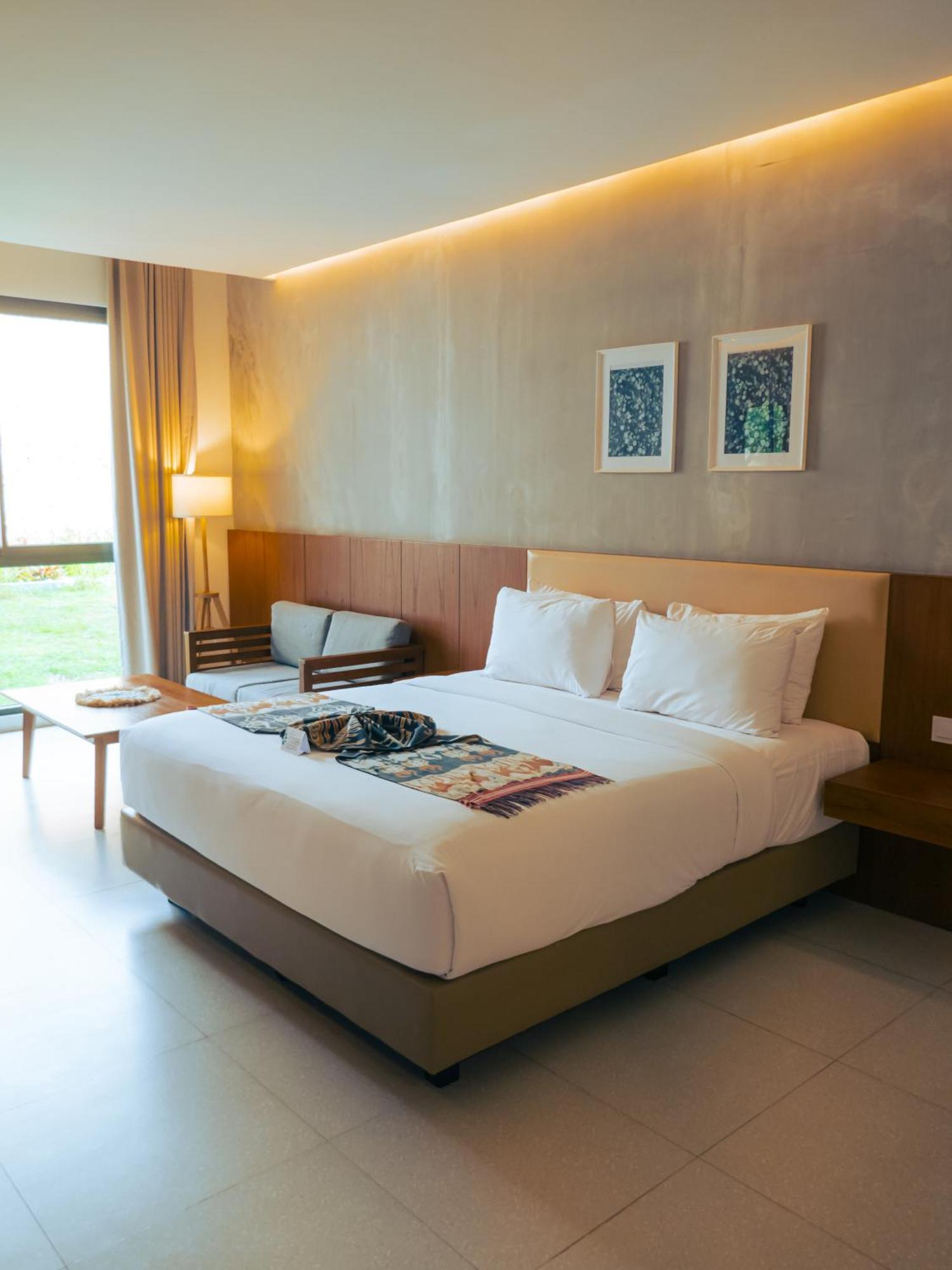 Kambaniru Beach Hotel And Resort Waingapu Kültér fotó